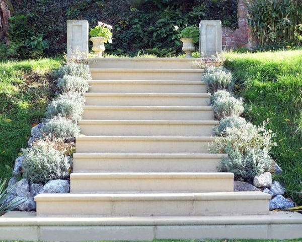 Featured image of post Front Door Sandstone Steps / Sandstone items work well with fairytale theme.