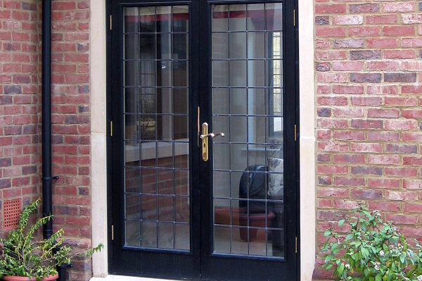 Door surround with label moulding_0 (1)
